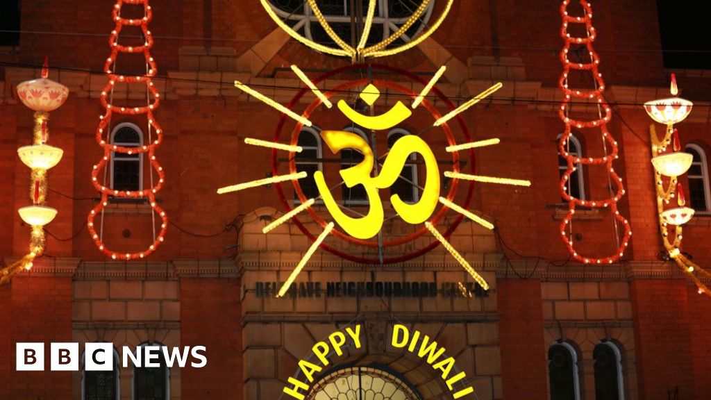 Opposition councillors said scaling back the event would "gut" the annual Diwali celebrations